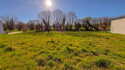 Mellac - terrain constructible de 964m2